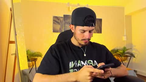 Nils online show from February 19, 4:30 am