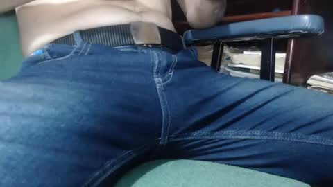 Snapshot of niluthydaniel chatting on September 27, 11:59 am niluthydaniel online show from September 27, 11:59 am