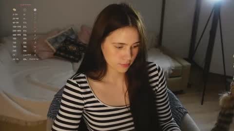 Snapshot of nimfaheart chatting on June 25, 7:07 pm Jennet online show from June 25, 7:07 pm