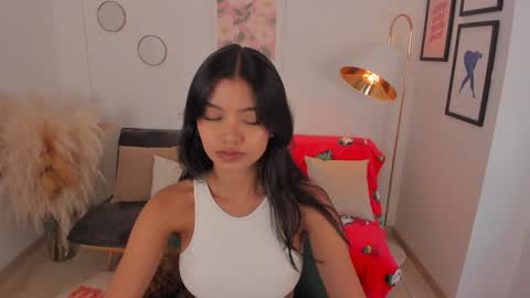 Snapshot of nina_agdal chatting on December 5, 7:49 pm NINA online show from December 5, 7:49 pm