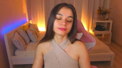 Snapshot of nina_fierce chatting on June 8, 1:39 am Ketrin online show from June 8, 1:39 am