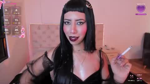 Nina Fox  online show from June 16, 2:41 pm