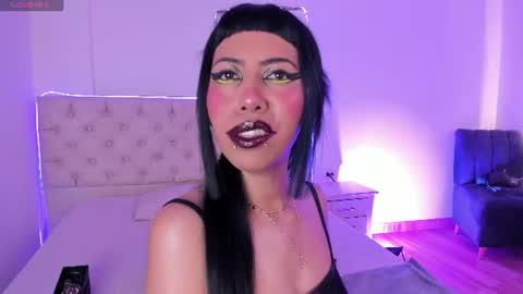 Nina Fox  online show from June 30, 3:46 pm