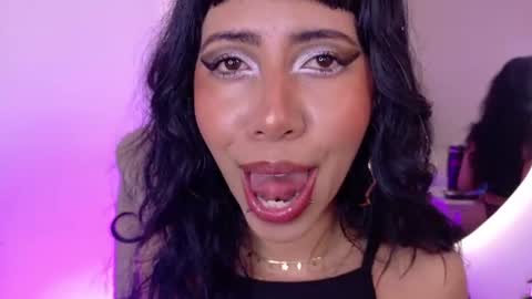 Nina Fox  online show from July 25, 9:12 pm