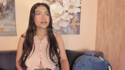 nina_kmay online show from April 5, 10:56 am