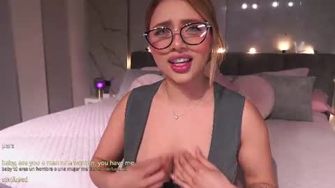 Snapshot of nina_mon chatting on June 14, 4:58 am Angie online show from June 14, 4:58 am