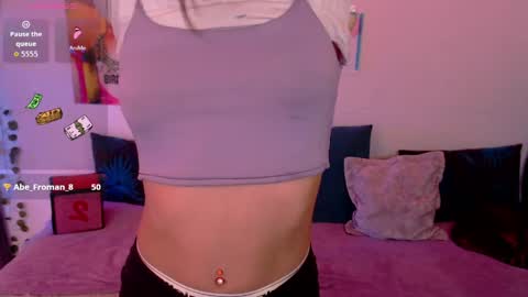 Snapshot of nina_paige chatting on May 22, 12:18 am nina online show from May 22, 12:18 am