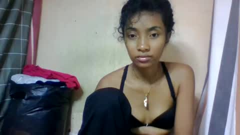 ninaeaa online show from June 18, 9:25 am