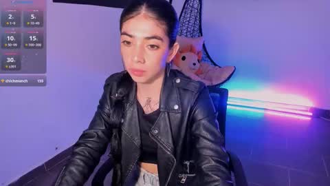 Snapshot of ninamonroee chatting on February 5, 11:53 pm ninamonroee online show from February 5, 11:53 pm