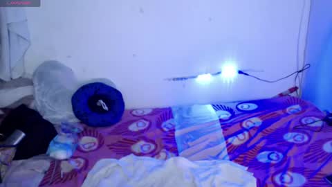 ninatinydoll1 online show from April 17, 11:24 am