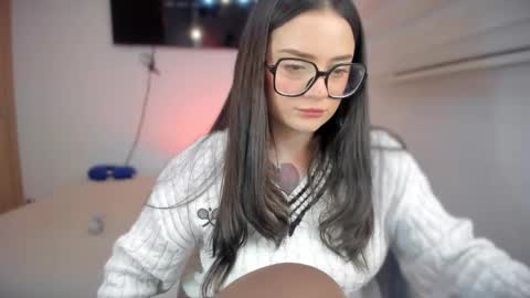 ninavolkov online show from March 3, 11:43 pm