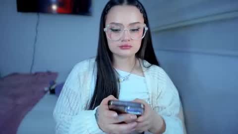 ninavolkov online show from July 1, 9:25 pm