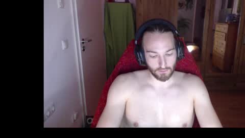 Snapshot of nineeuro chatting on February 19, 8:10 pm Pit online show from February 19, 8:10 pm