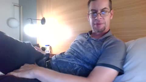 Snapshot of nineinchbronco chatting on May 3, 10:43 am nineinchbronco online show from May 3, 10:43 am