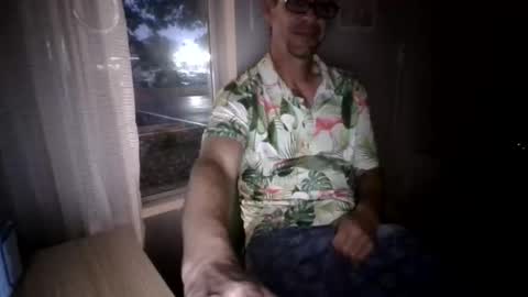 Snapshot of nineinchbronco chatting on May 6, 10:20 am nineinchbronco online show from May 6, 10:20 am