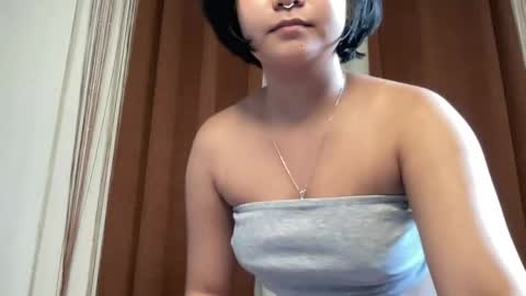 Snapshot of nini_luvskorn chatting on May 13, 11:00 pm nini_luvskorn online show from May 13, 11:00 pm