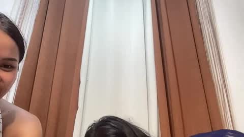 Snapshot of nini_luvskorn chatting on May 29, 12:25 pm nini_luvskorn online show from May 29, 12:25 pm