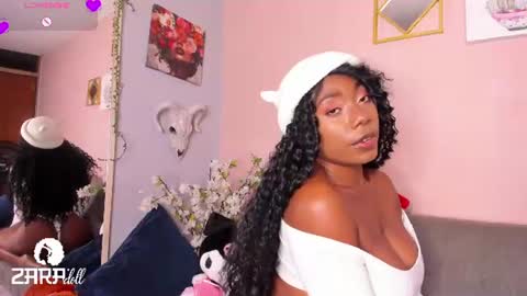 Snapshot of nini_martinii chatting on July 14, 12:24 am NINI online show from July 14, 12:24 am
