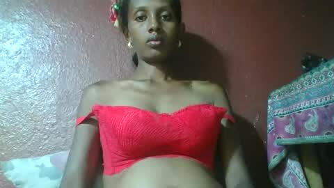 Snapshot of ninie246746 chatting on January 15, 12:04 pm ninie246746 online show from January 15, 12:04 pm