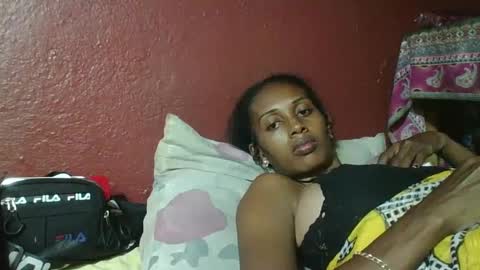 Snapshot of ninie246746 chatting on February 13, 8:45 pm ninie246746 online show from February 13, 8:45 pm