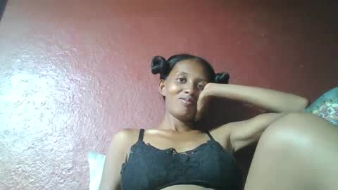 Snapshot of ninie246746 chatting on February 14, 9:56 am ninie246746 online show from February 14, 9:56 am