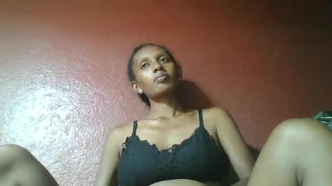 Snapshot of ninie246746 chatting on February 17, 8:41 am ninie246746 online show from February 17, 8:41 am