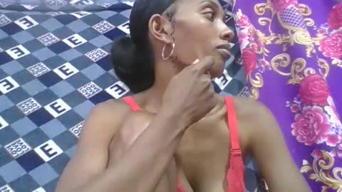 ninie246746 online show from March 7, 9:06 am