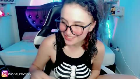 Snapshot of ninna_raven chatting on March 30, 9:16 pm Ninna online show from March 30, 9:16 pm