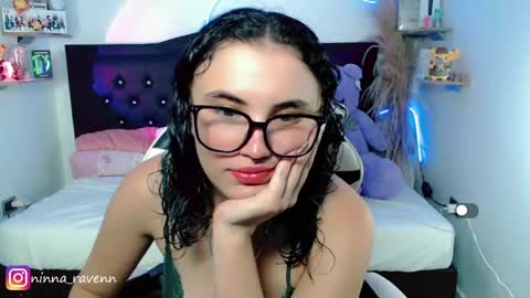 Snapshot of ninna_raven chatting on April 13, 9:20 pm Ninna online show from April 13, 9:20 pm