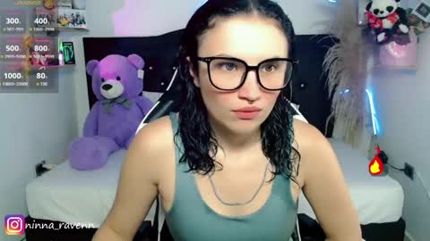 Snapshot of ninna_raven chatting on May 2, 9:09 pm Ninna online show from May 2, 9:09 pm