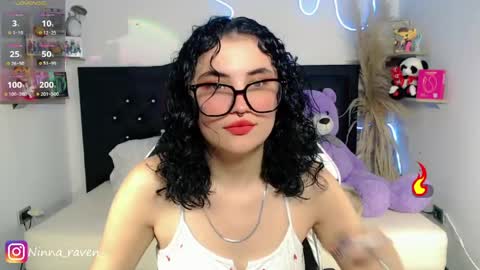 Snapshot of ninna_raven chatting on May 14, 9:54 pm Ninna online show from May 14, 9:54 pm
