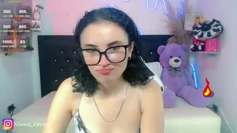 Snapshot of ninna_raven chatting on June 14, 11:07 pm Ninna online show from June 14, 11:07 pm