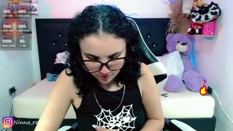 Snapshot of ninna_raven chatting on June 17, 12:24 am Ninna online show from June 17, 12:24 am