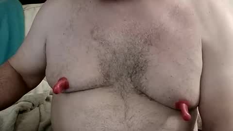 Snapshot of nip_fun_bear chatting on November 24, 12:32 am Nip Fun Bear online show from November 24, 12:32 am