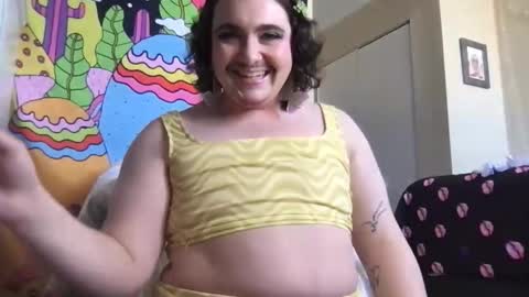 nipplelessalien online show from April 23, 7:49 pm