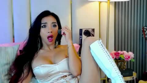 Nkkifoxxx online show from April 3, 3:04 am