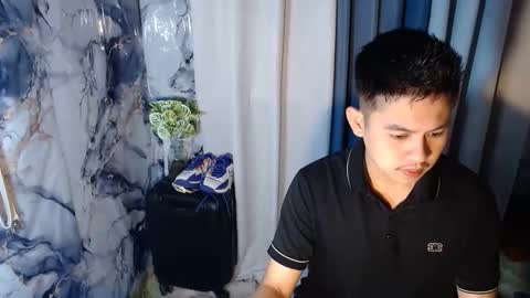 njay_16 online show from September 9, 1:21 pm