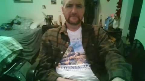 Snapshot of njoefats420 chatting on May 7, 2:50 am njoefats420 online show from May 7, 2:50 am