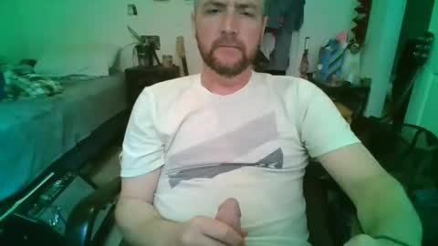 Snapshot of njoefats420 chatting on May 17, 10:50 pm njoefats420 online show from May 17, 10:50 pm
