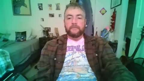 Snapshot of njoefats420 chatting on June 6, 1:16 pm njoefats420 online show from June 6, 1:16 pm