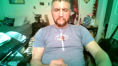 Snapshot of njoefats420 chatting on June 16, 9:17 pm njoefats420 online show from June 16, 9:17 pm