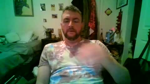 Snapshot of njoefats420 chatting on June 18, 9:36 am njoefats420 online show from June 18, 9:36 am