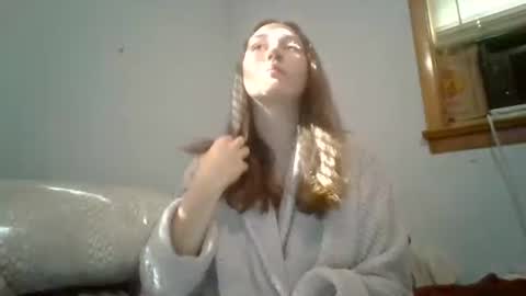 Snapshot of njsnowbunny chatting on October 18, 6:52 pm njsnowbunny online show from October 18, 6:52 pm