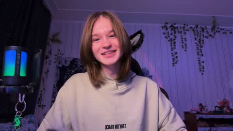 Tears Lora online show from December 14, 1:28 am