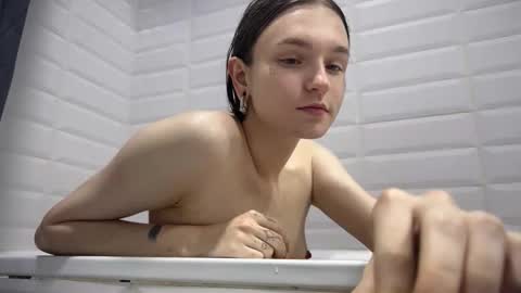 Tears Lora online show from October 6, 3:09 pm