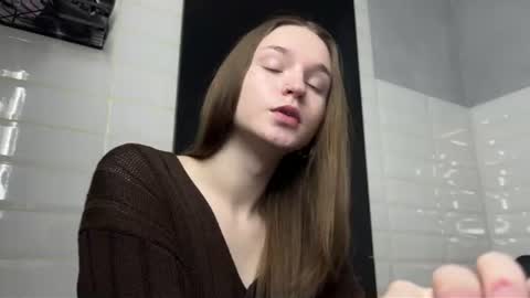 Snapshot of nloraaa chatting on July 6, 12:13 pm Tears Lora online show from July 6, 12:13 pm