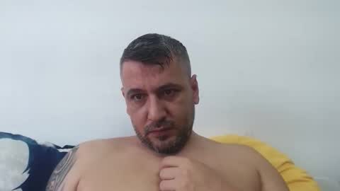 Snapshot of no_limit_couple3 chatting on November 9, 8:23 am no_limit_couple3 online show from November 9, 8:23 am