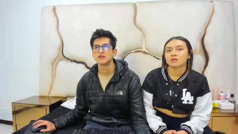 Snapshot of noa_arez chatting on October 13, 4:34 am NoaandArez online show from October 13, 4:34 am