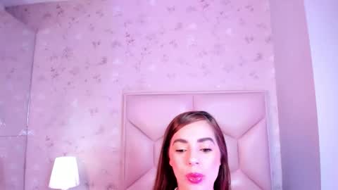   ambarsulliva  online show from October 20, 11:32 am