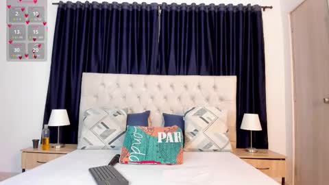 NATHALIA MORENO online show from February 17, 12:45 pm